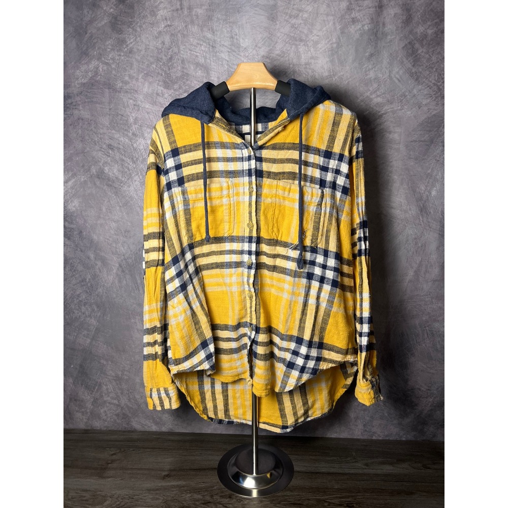 American Eagle Flannel Plaid Hooded Shacket Button Up Size Small Distressed